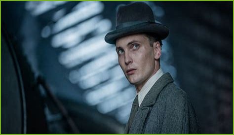 Eamon Farren: Exploring His Journey And Identity